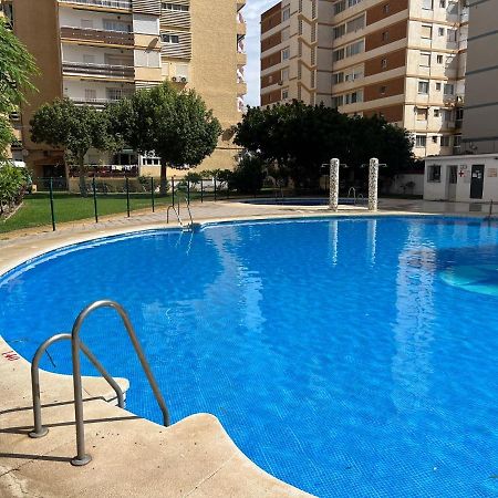 Piso Con Piscina Primera Linea De Playa Lägenhet Torre Del Mar Exteriör bild