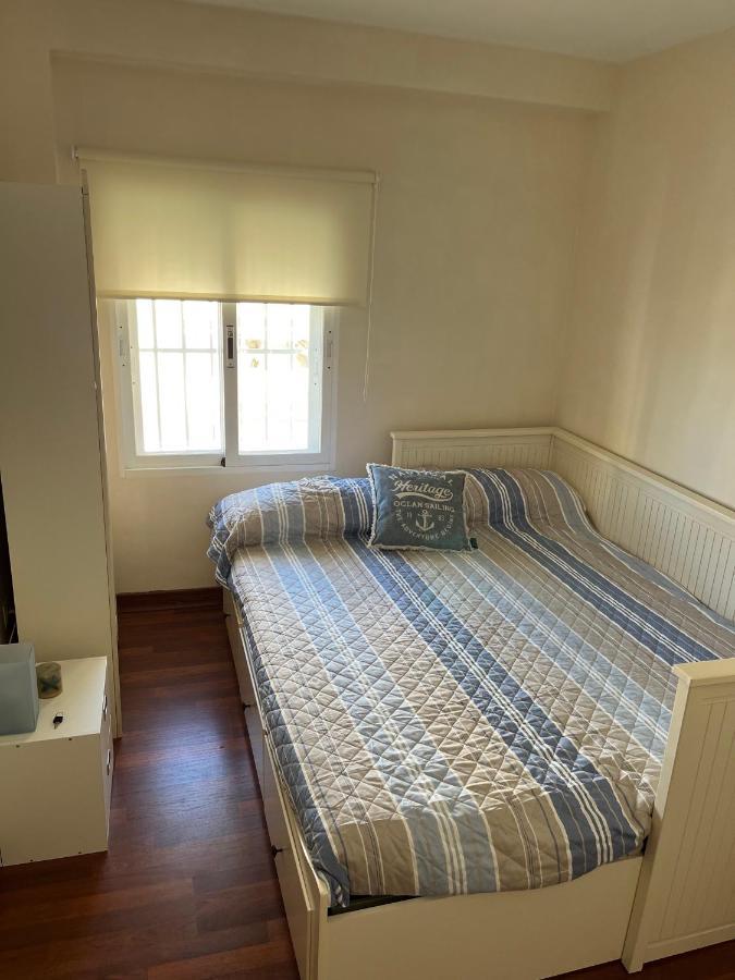 Piso Con Piscina Primera Linea De Playa Lägenhet Torre Del Mar Exteriör bild